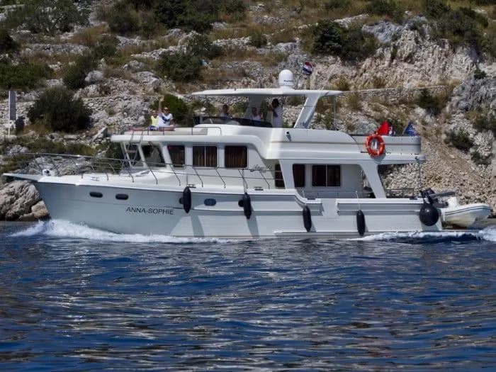 Tekne - Primošten 15.7m Kiralık Adagio 51 Motoryat