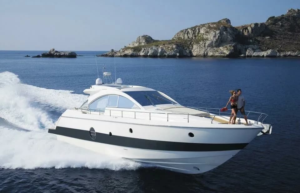 Boat - Explore Trapani on a 20.11m Rental Aicon 62