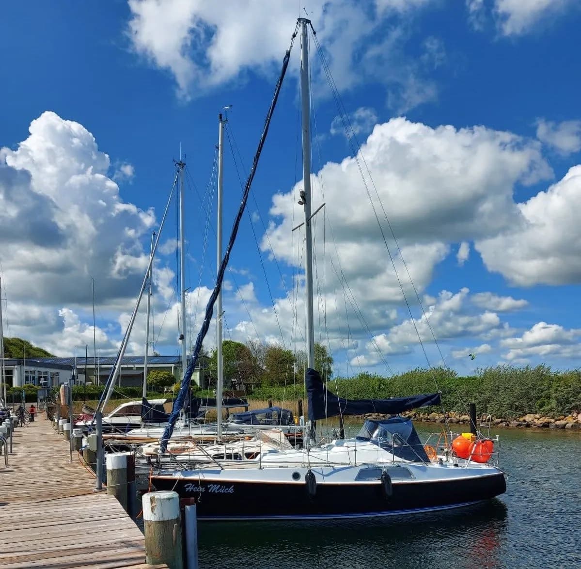 Boat - Rent a 8.22m Sailing Yacht Amethyst 27 in Kröslin