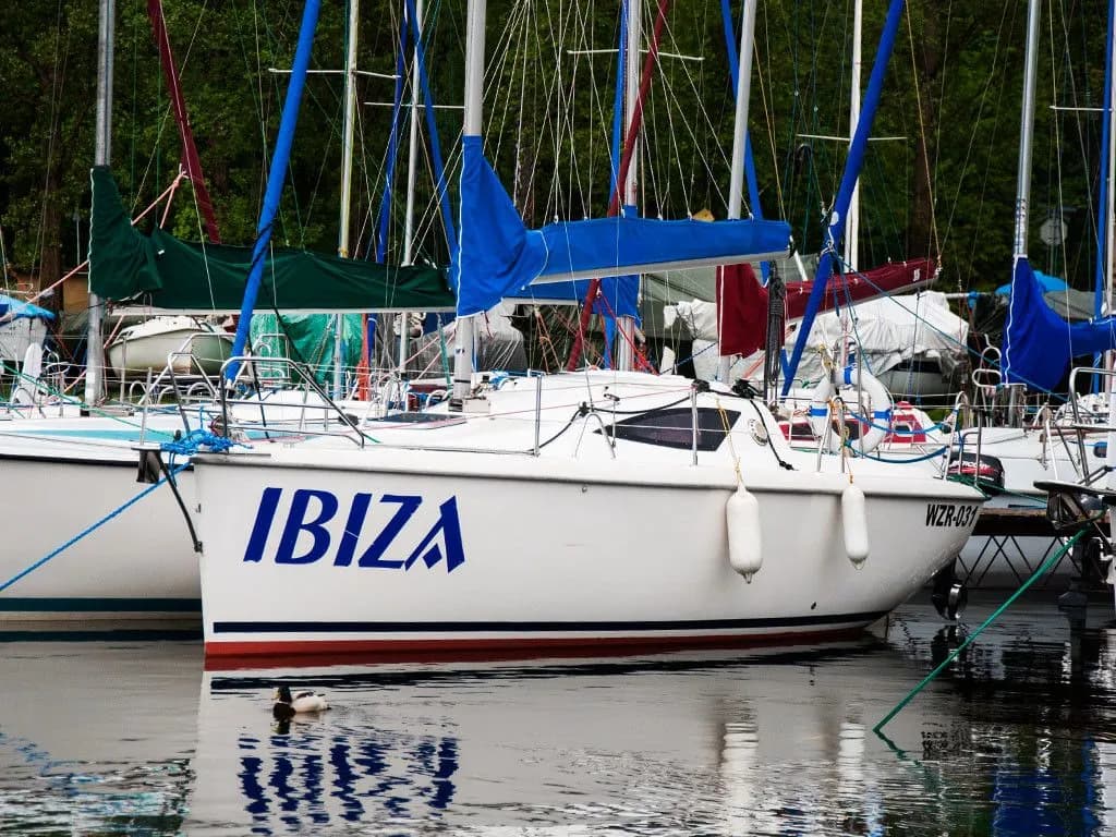 Boat - Explore Gizycko on a 7.18m Rental Antila 24