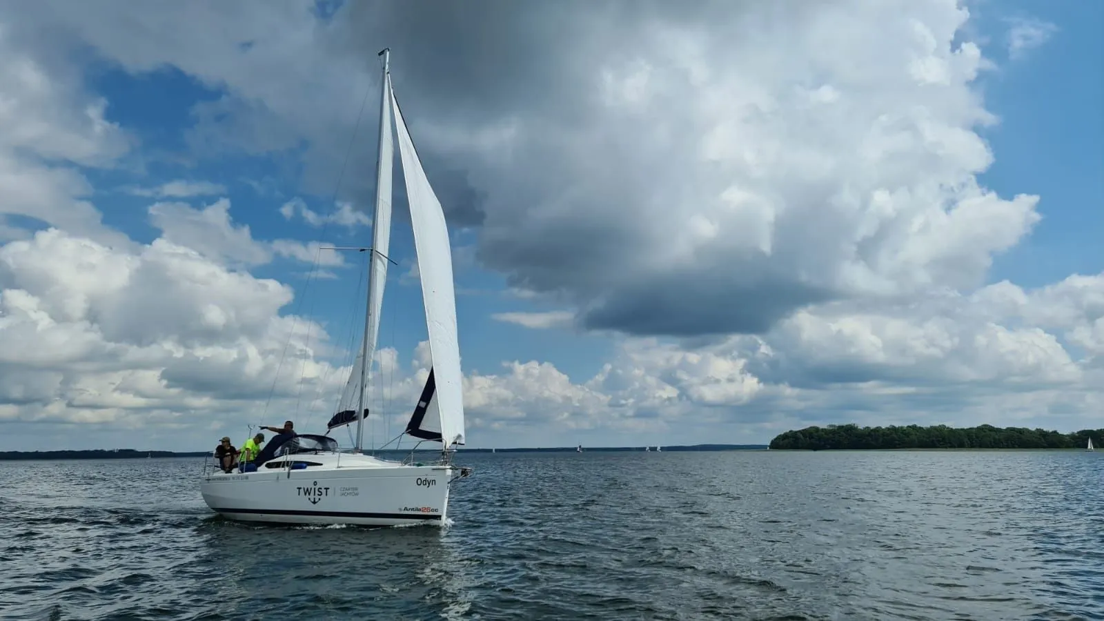 Boat - 7.75m Rydzewo Boat Hire