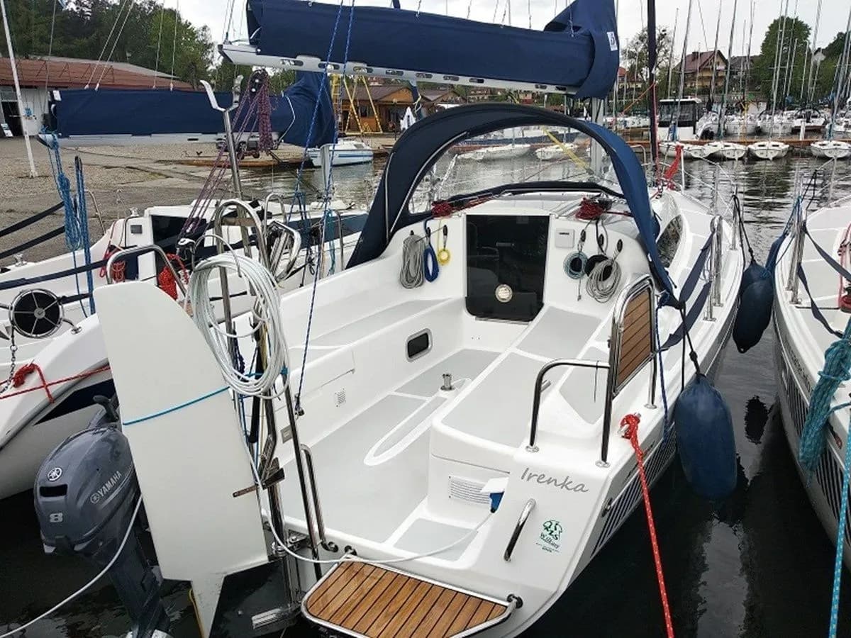 Boat - 7.8m Wilkasy Antila 26cc Sailing Yacht Hire