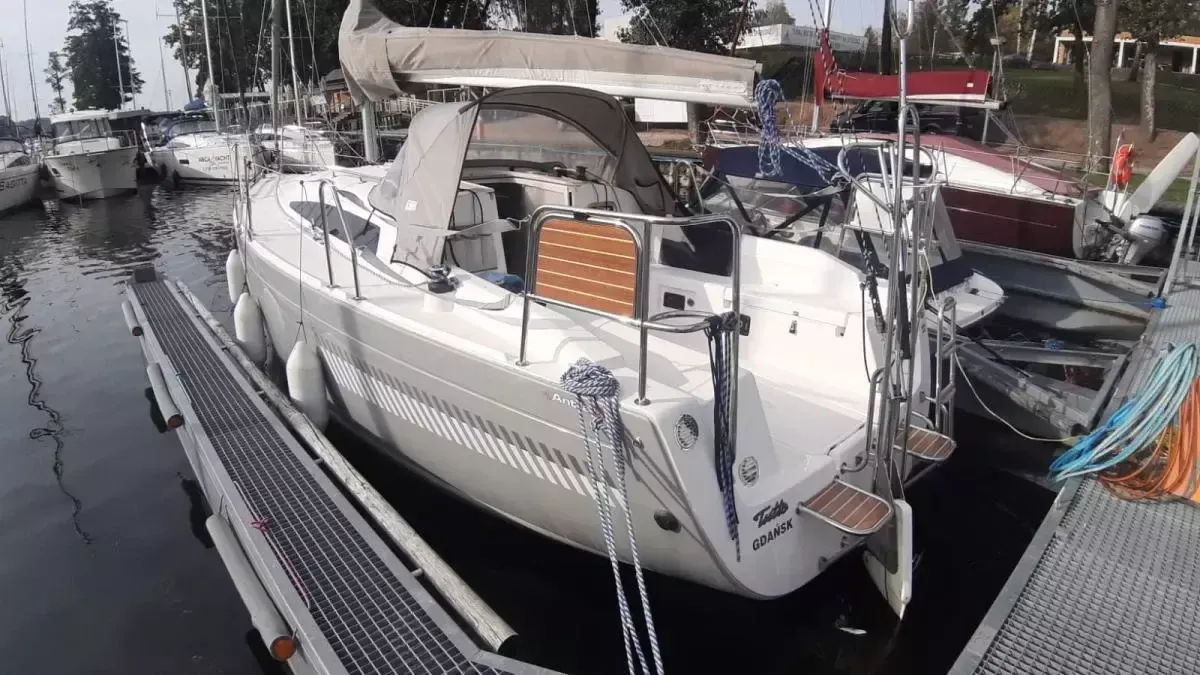 Boat - Charter a 8.85m Boat in Rydzewo