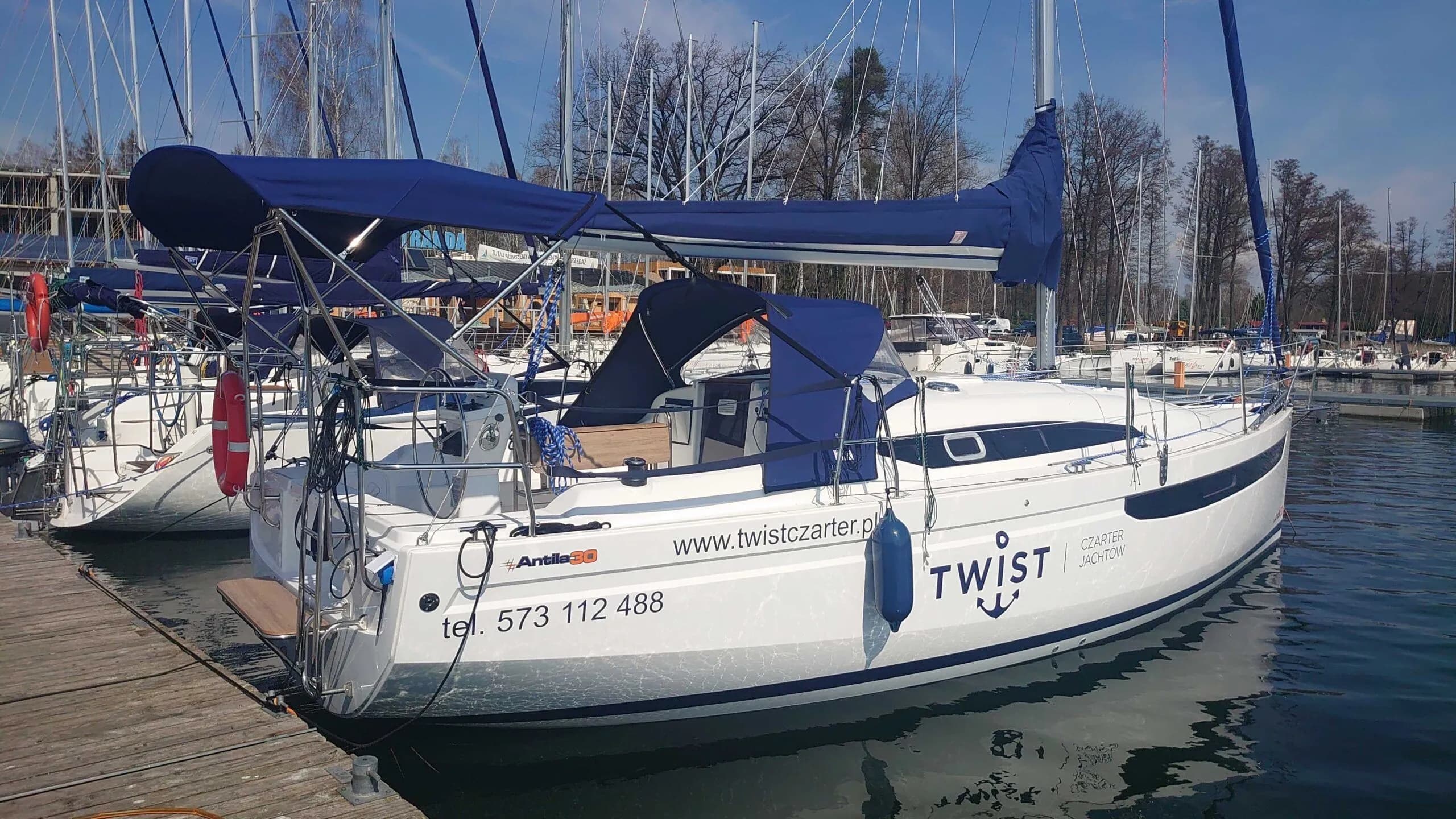 Boat - Charter a 9.45m Sailing Yacht in Rydzewo