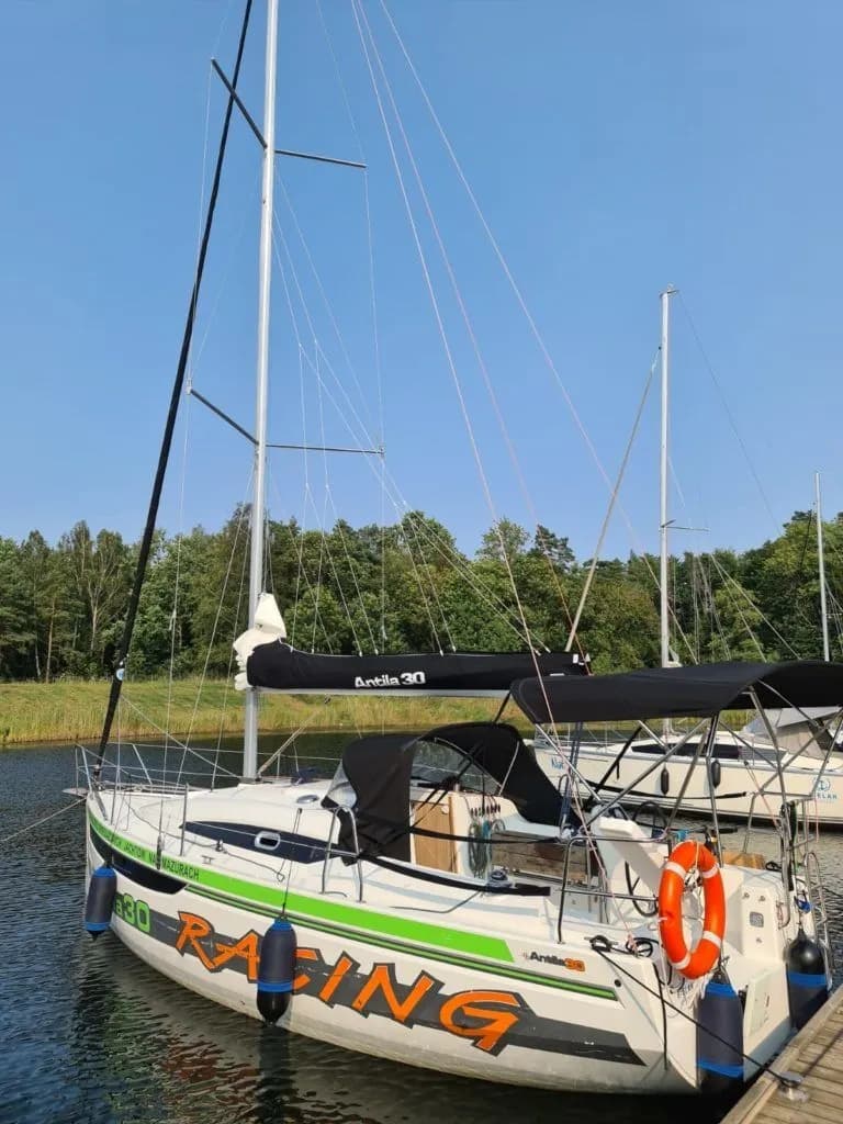 Boat - 9.45m Bogaczewo Antila 30.1 Hire