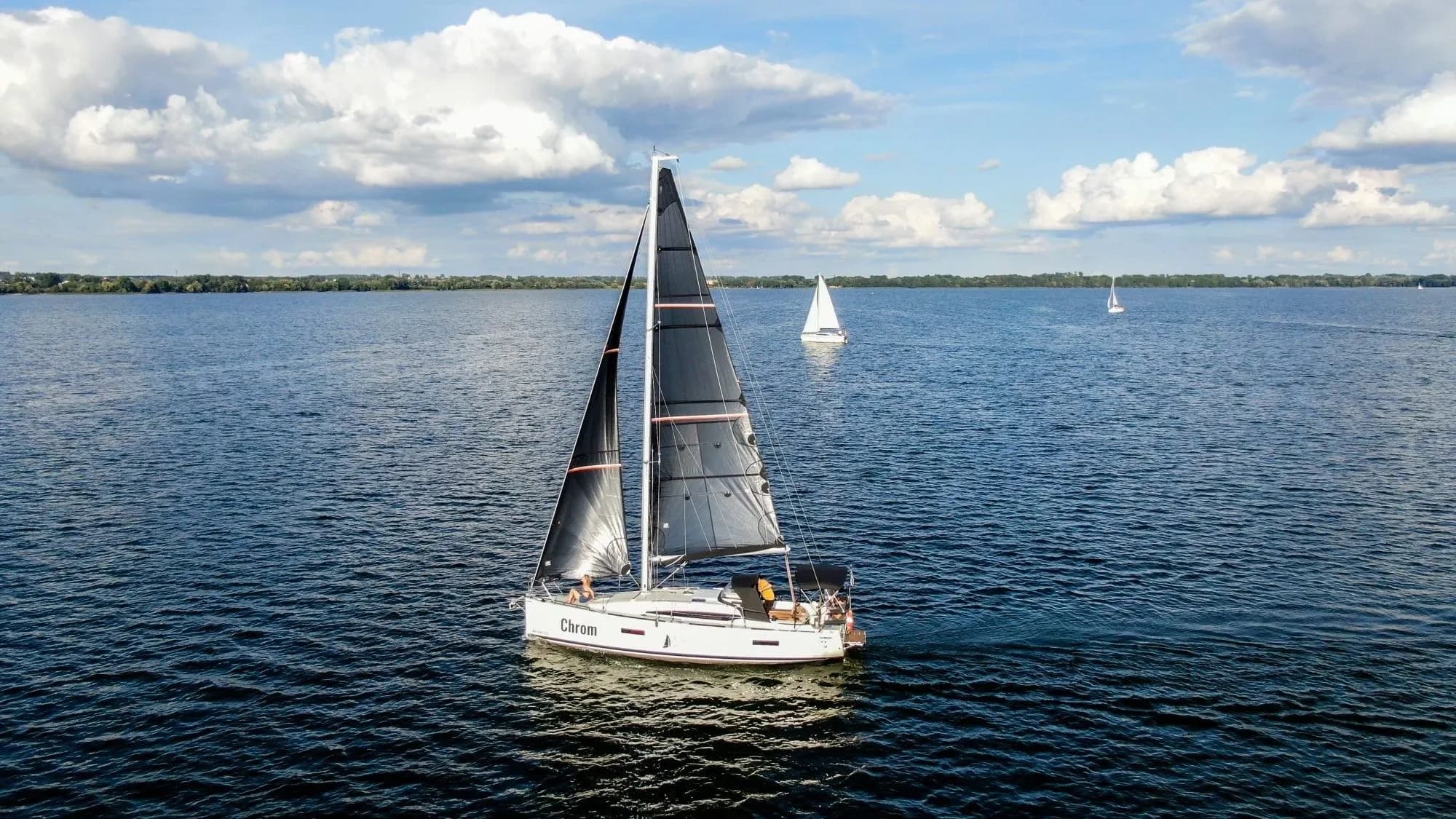 Boat - Explore Węgorzewo on a 9.99m Antila 33 Sailing Yacht Rental