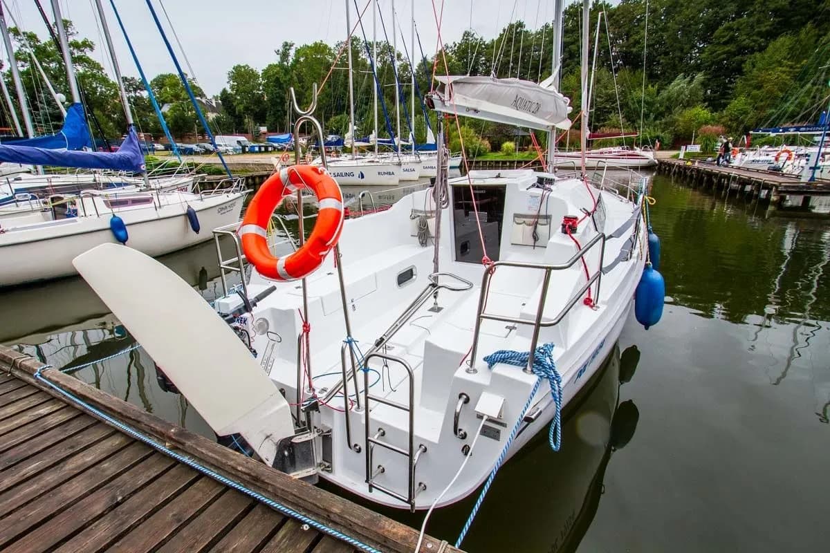 Boat - Rent a 8.5m Aquatic 28 Comfort in Piekna Gora