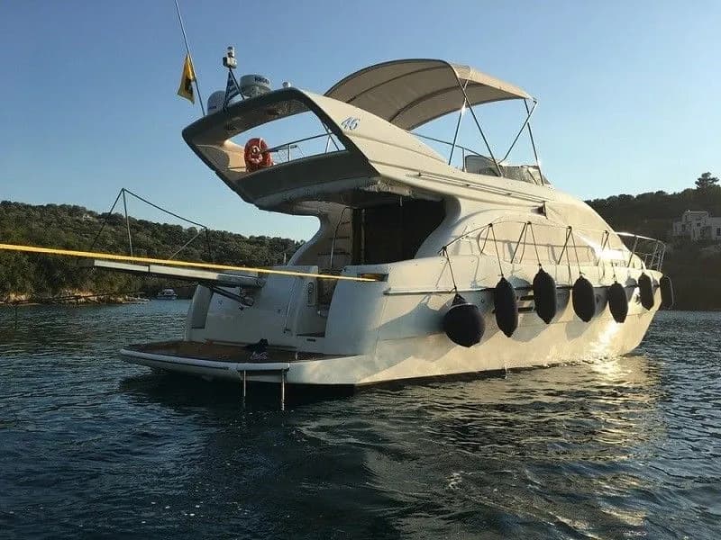 Tekne - Lefkada Kiralık 3 Kabinli 14.82m Motoryat