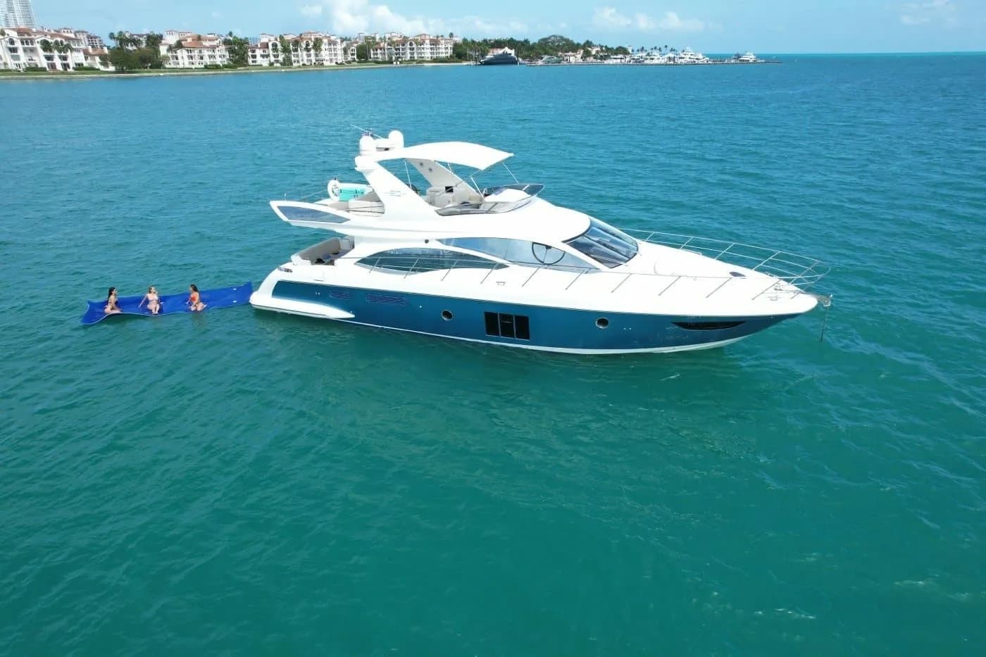 Tekne - Miami Kiralık Azimut 60 18.25m 