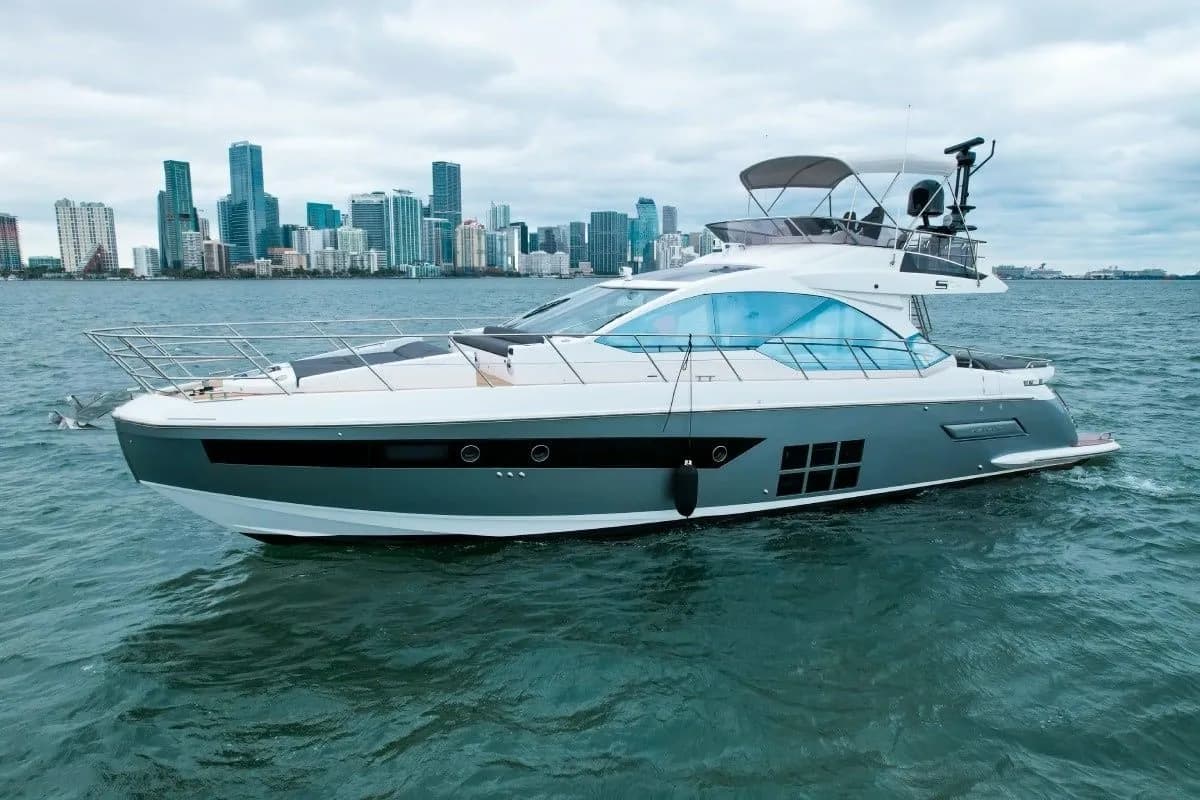 Tekne - Miami 18.25m Kiralık Azimut 60