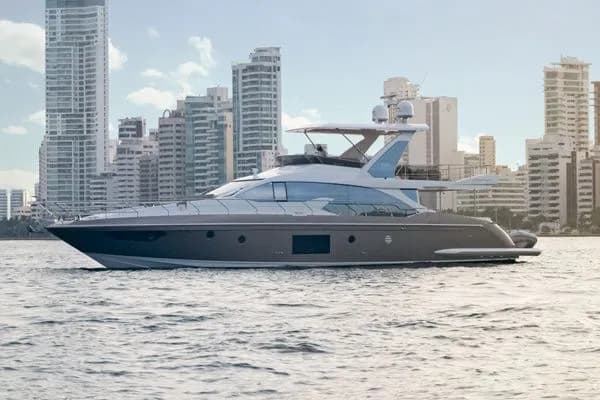 Boat - Charter a 20.8m Azimut 66 Motor Yacht in Cartagena de Indias