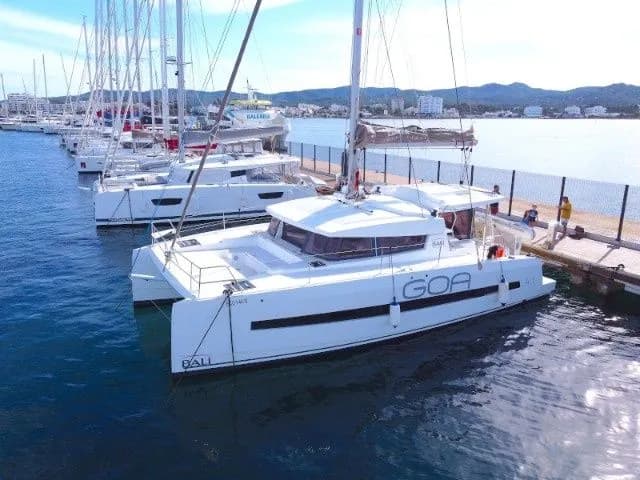 Tekne - Sant Antoni de Portmany Kiralık 4 Kabinli 12.37m Katamaran