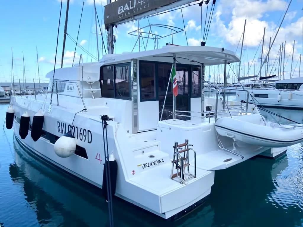 Tekne - Capo d'Orlando 12.37m Kiralık 5 Kabinli Katamaran
