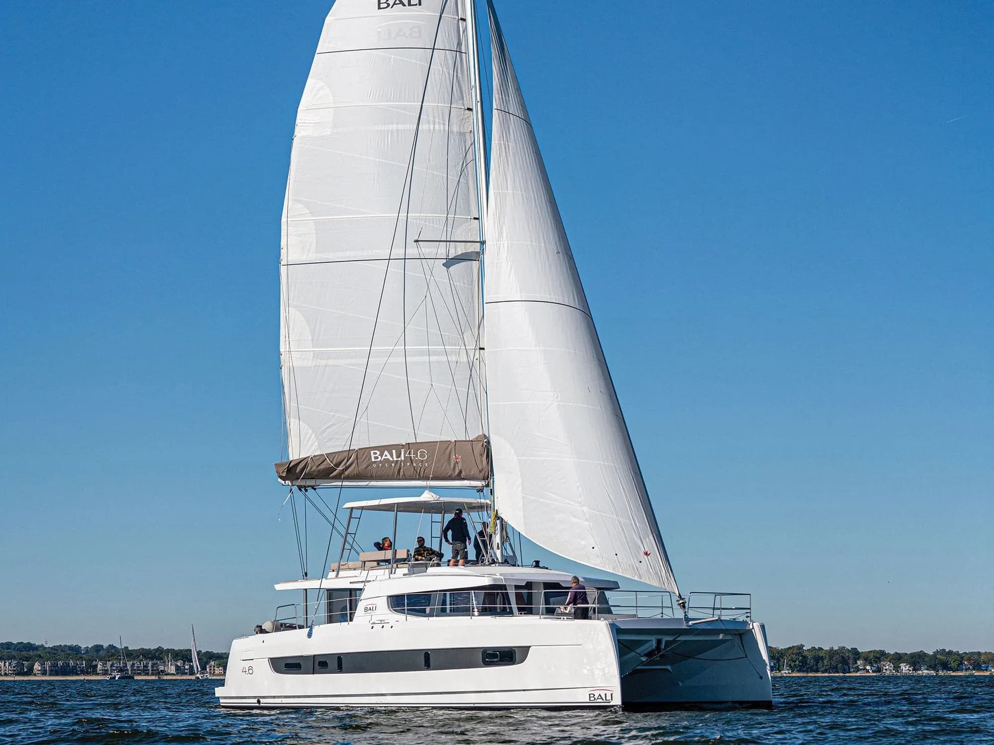 Boat - Explore Marsh Harbour on a 14m Bali 4.6 Catamaran Rental