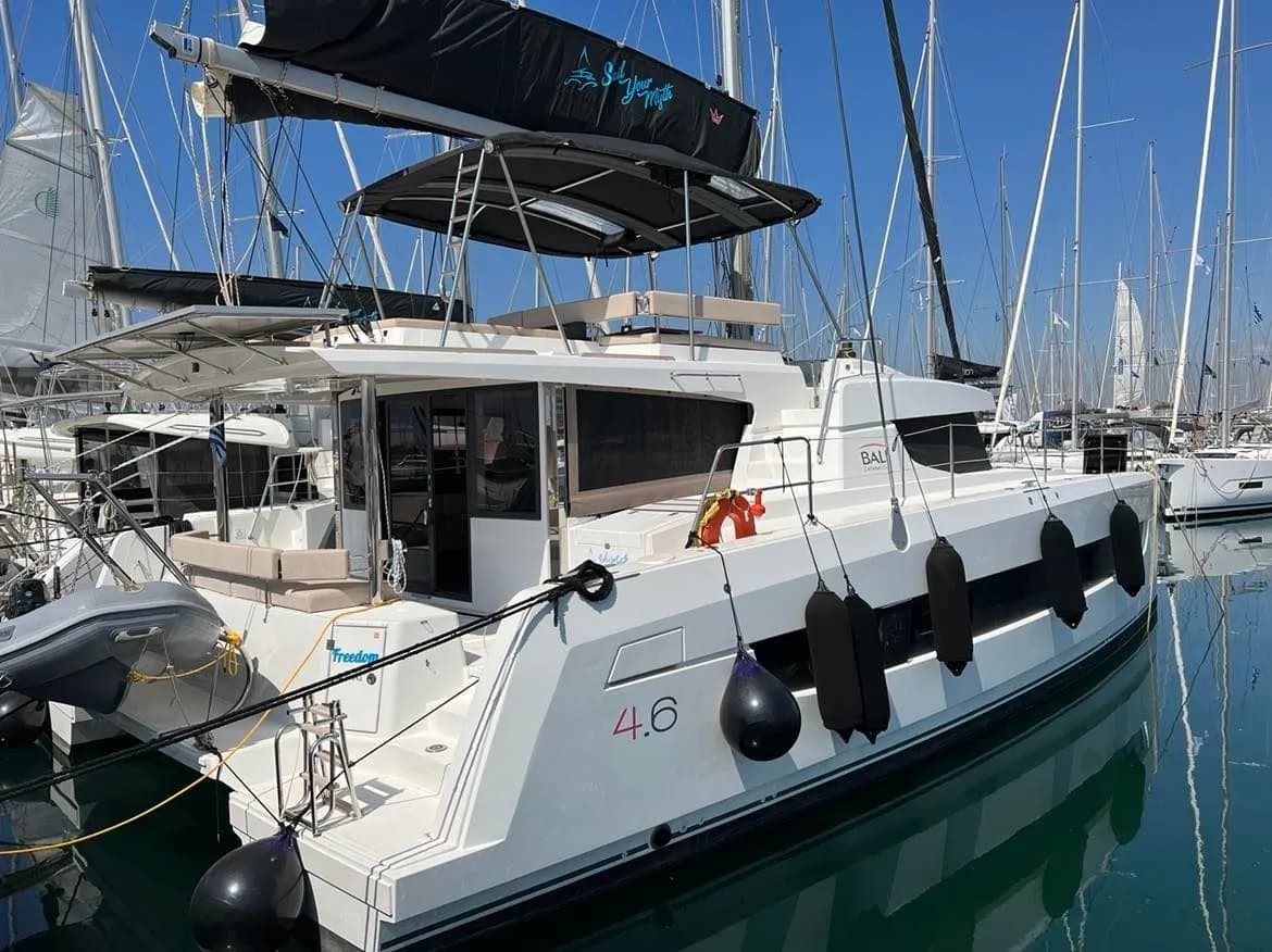 Boot - Explore Athens on a 14.28m Rental Catamaran