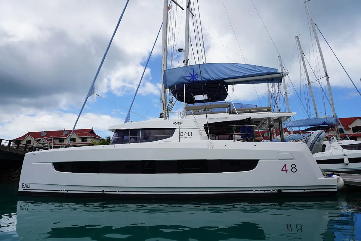 Tekne - Eden Island 14.82m Kiralık Katamaran Bali 4.8