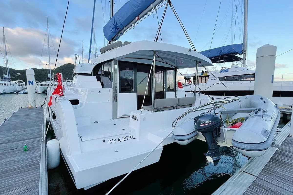Tekne - Tortola 12.31m Kiralık Tekne