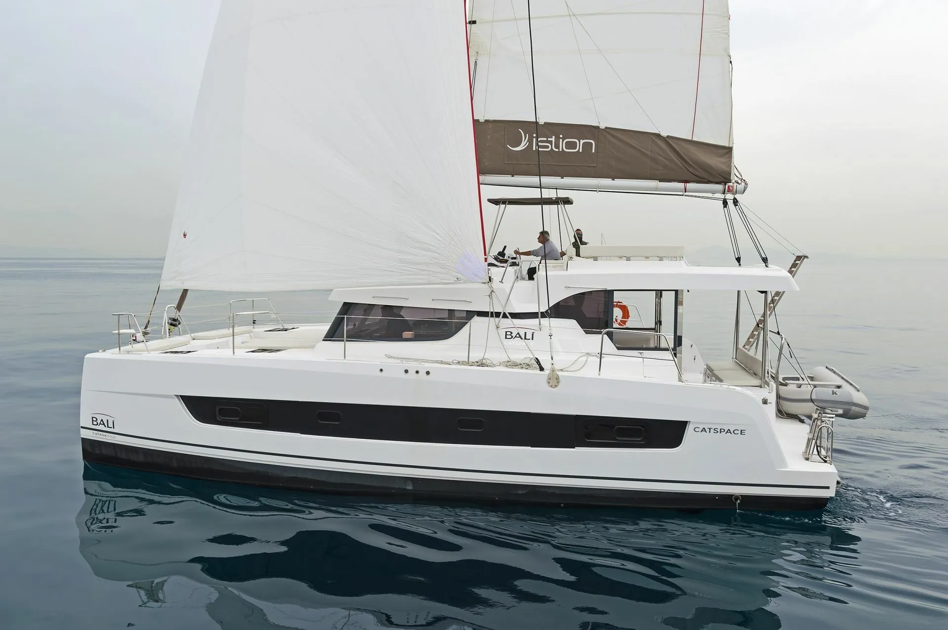 Boat - 12.33m Athens Bali Catspace Hire