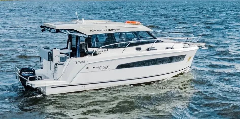 Boat - Charter a 9.18m Motor Yacht in Gizycko