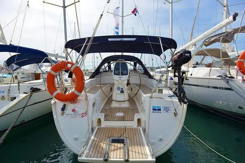Boat - 10.76m Murter Bavaria 35 Cruiser Sailing Yacht Hire