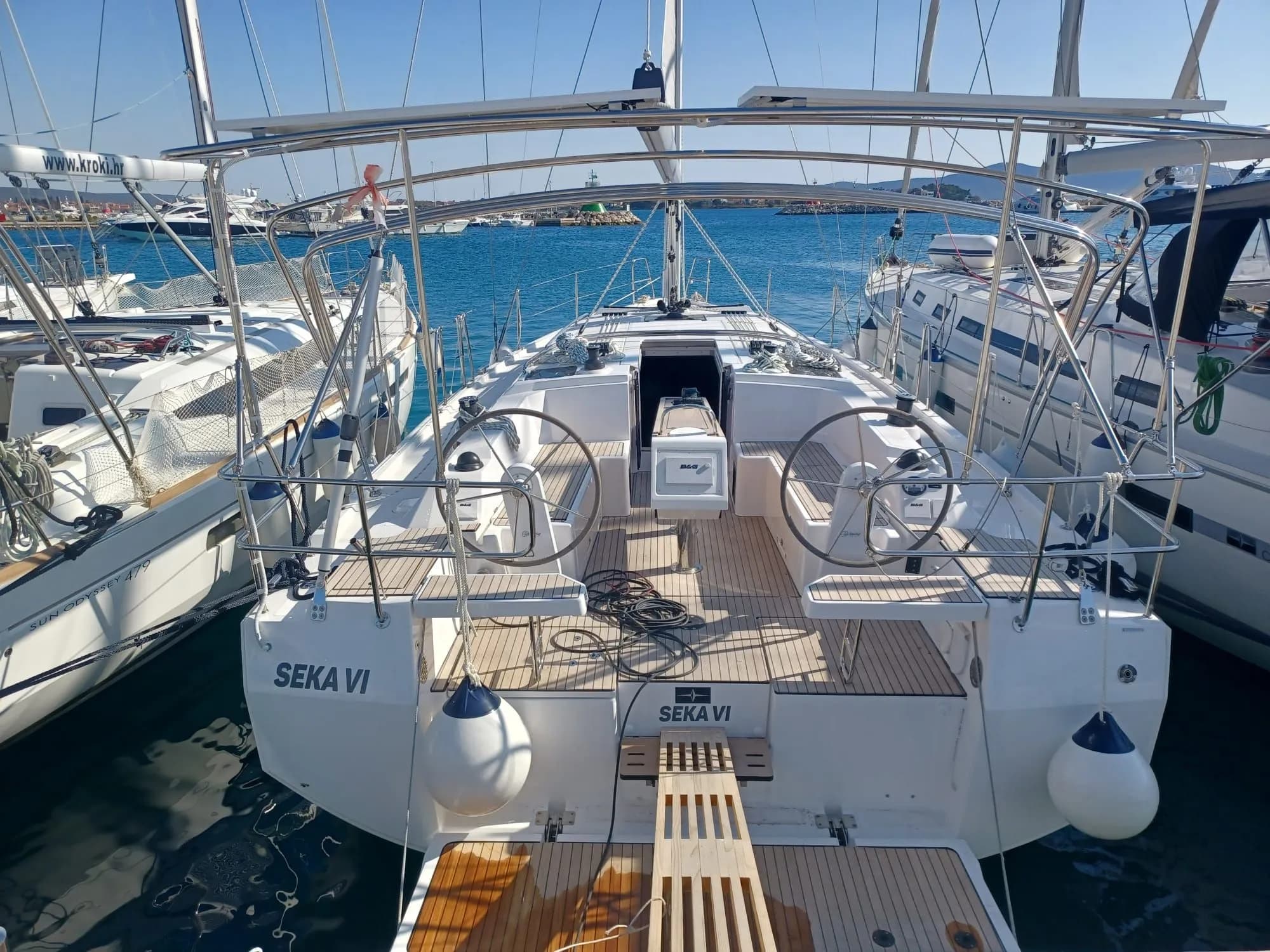Boat - Explore Sukosan on a 11.31m Rental Sailing Yacht