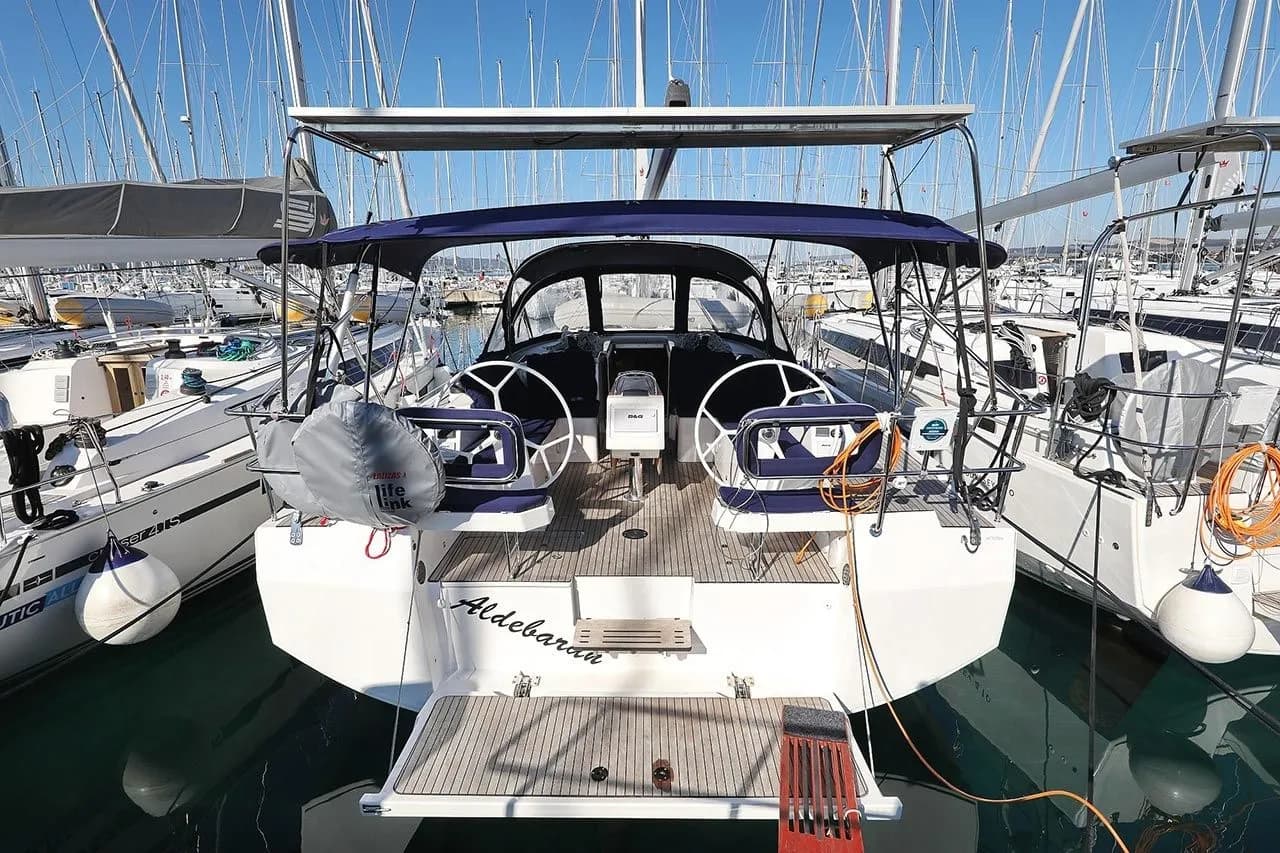 Boat - Rent a 12.38m Boat in Vodice
