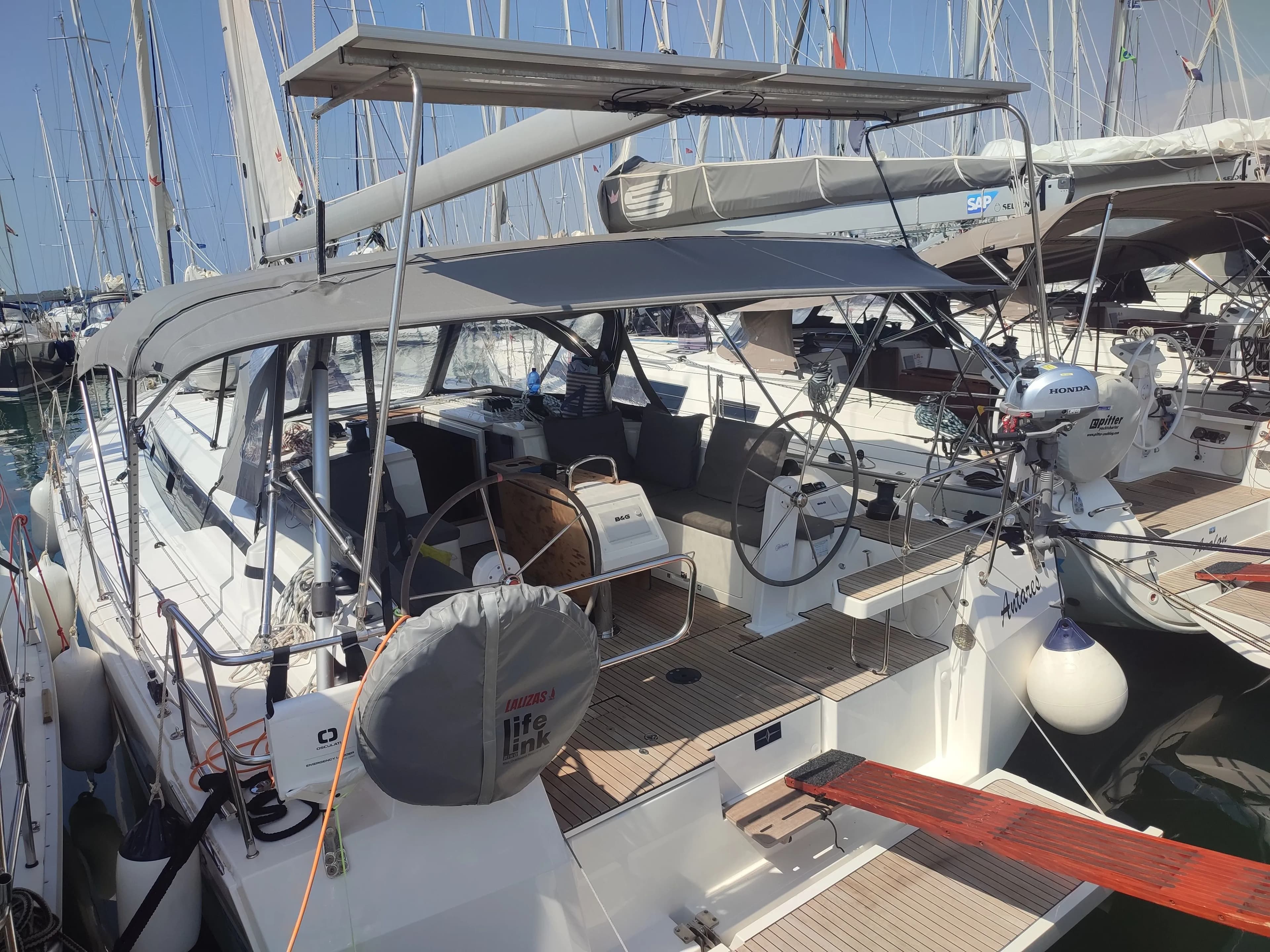 Tekne - Biograd na Moru 12.38m Kiralık Yelkenli Yat