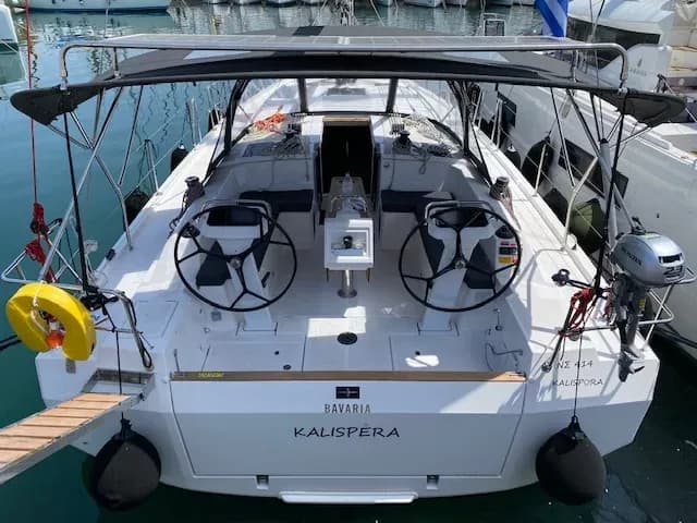 Boot - 12.9m Athens Bavaria C42 Hire