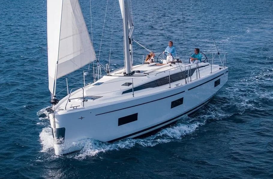 Boat - Rent a 12.9m 3 Cabin Sailing Yacht in Breege