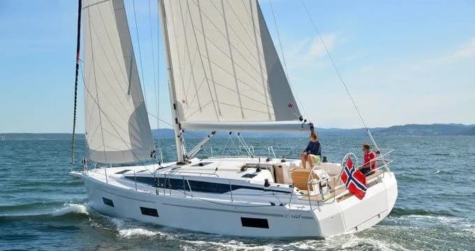 Tekne - Castellammare di Stabia Kiralık Bavaria C42 12.38m 