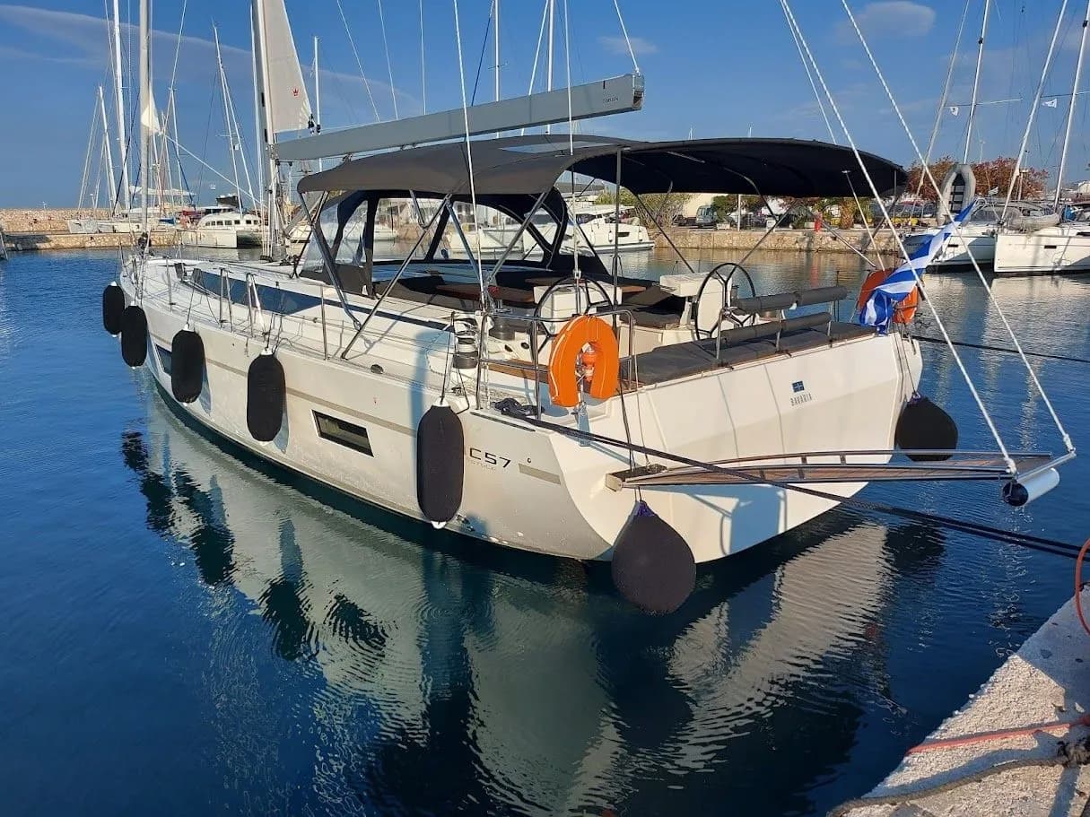 Boat - 16.73m Athens Boat Hire