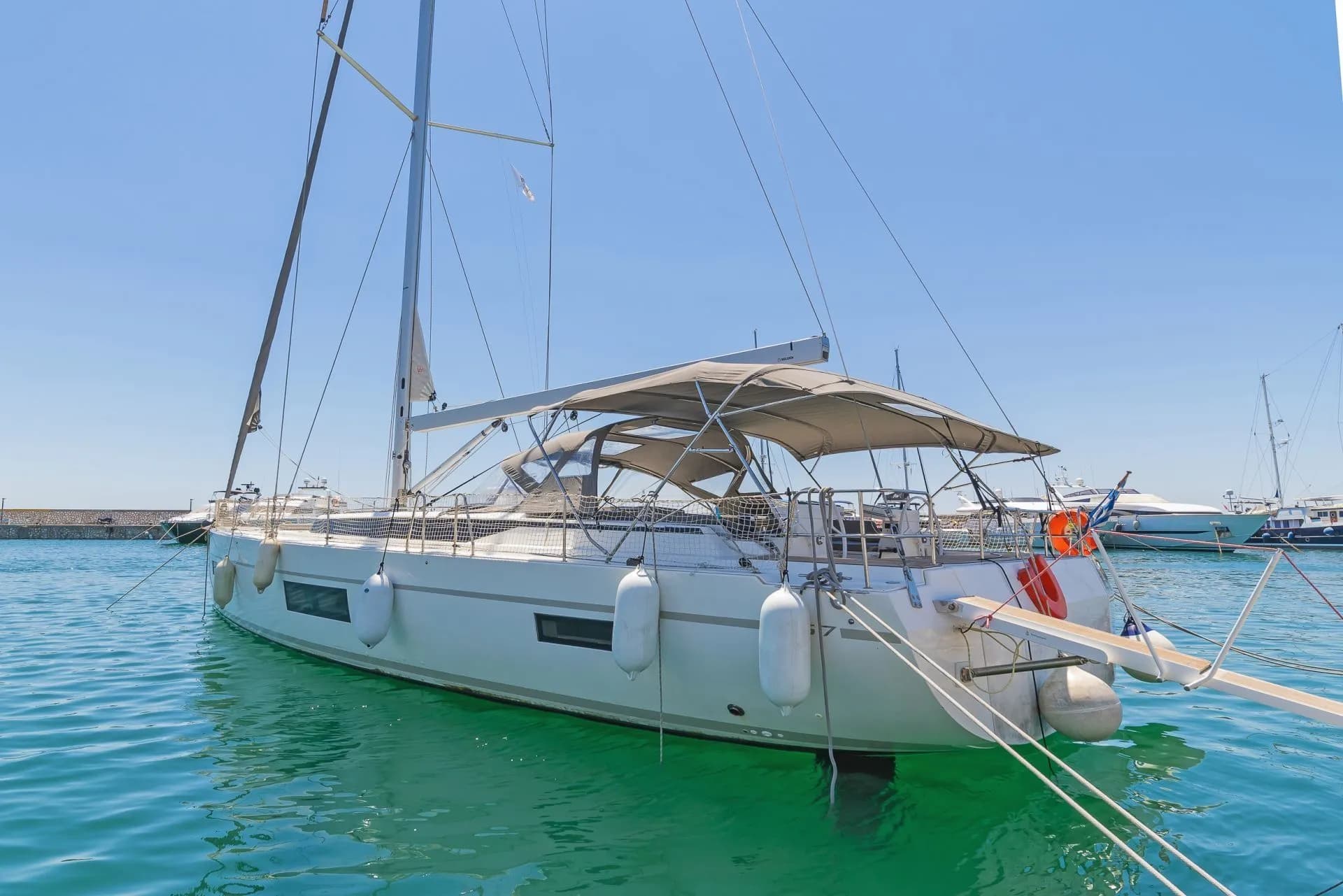 Boat - Rent a 16.73m Sailing Yacht Bavaria C57 in Athens
