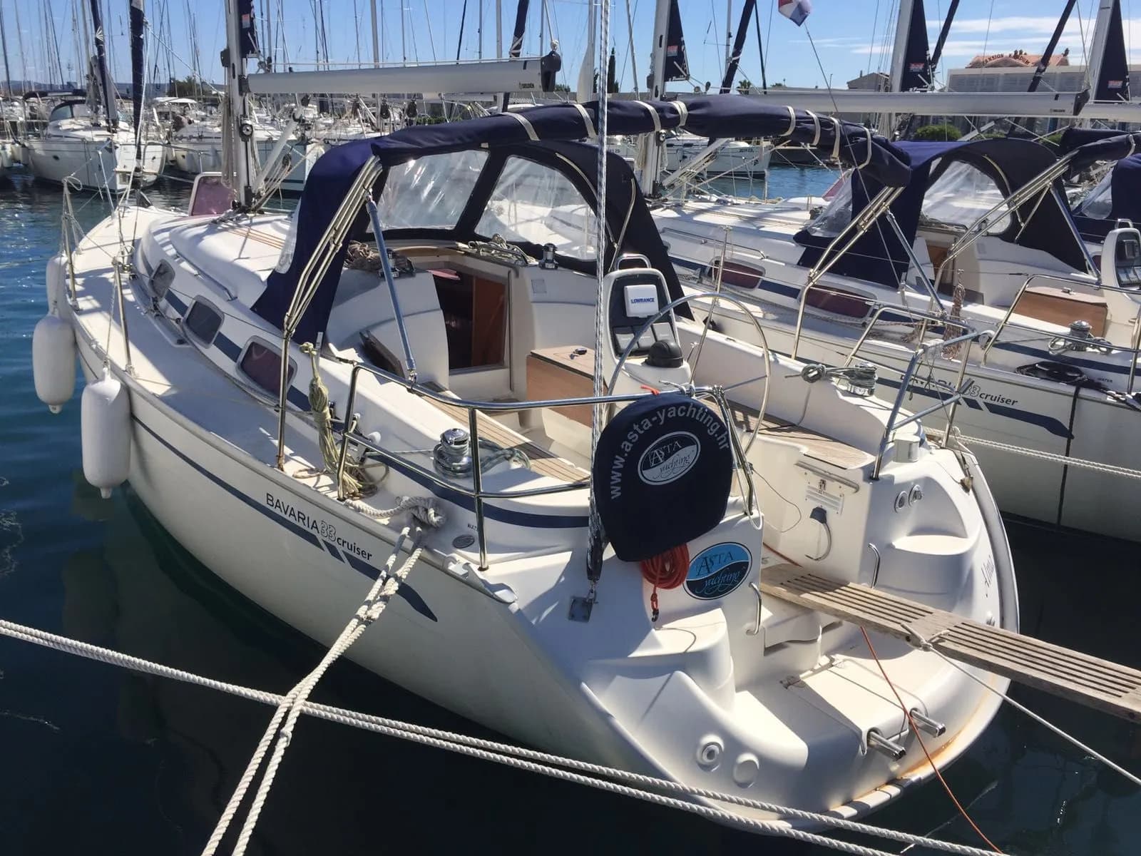 Boat - 10.65m Sukosan Sailing Yacht Hire