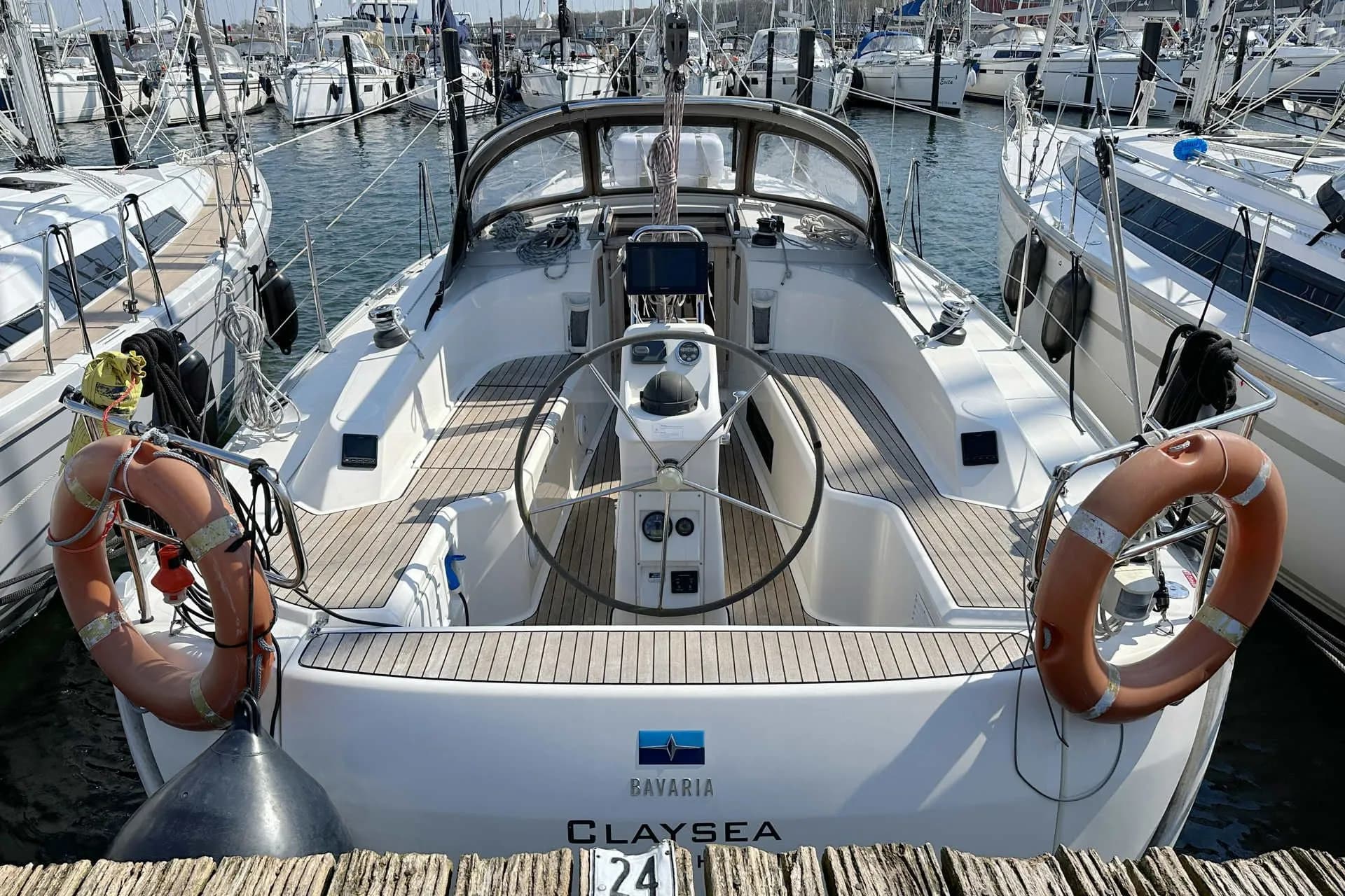 Boat - 9.99m Barth Boat Hire