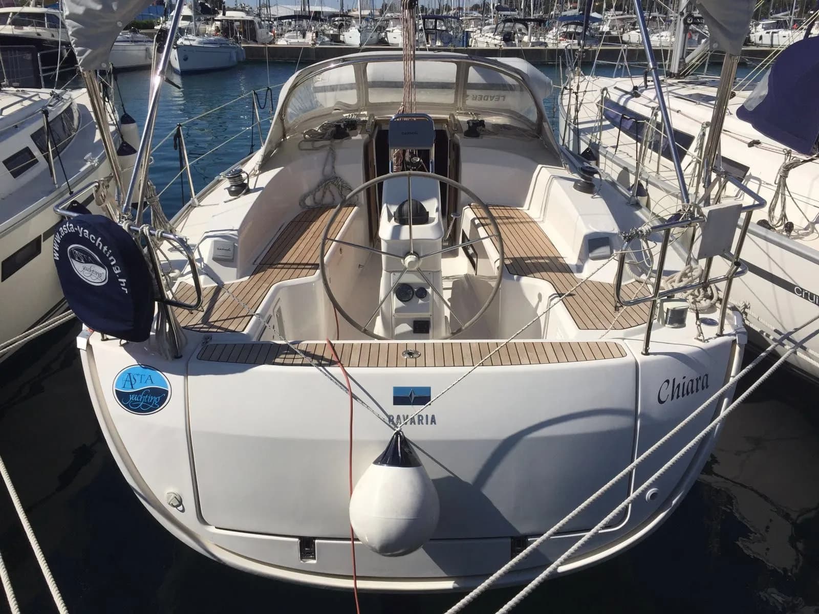 Boat - Explore Sukosan on a 9.99m Rental Sailing Yacht