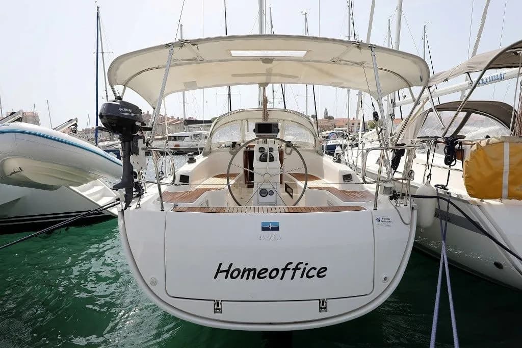 Boat - 9.99m Vodice Bavaria Cruiser 33 Sailing Yacht Hire
