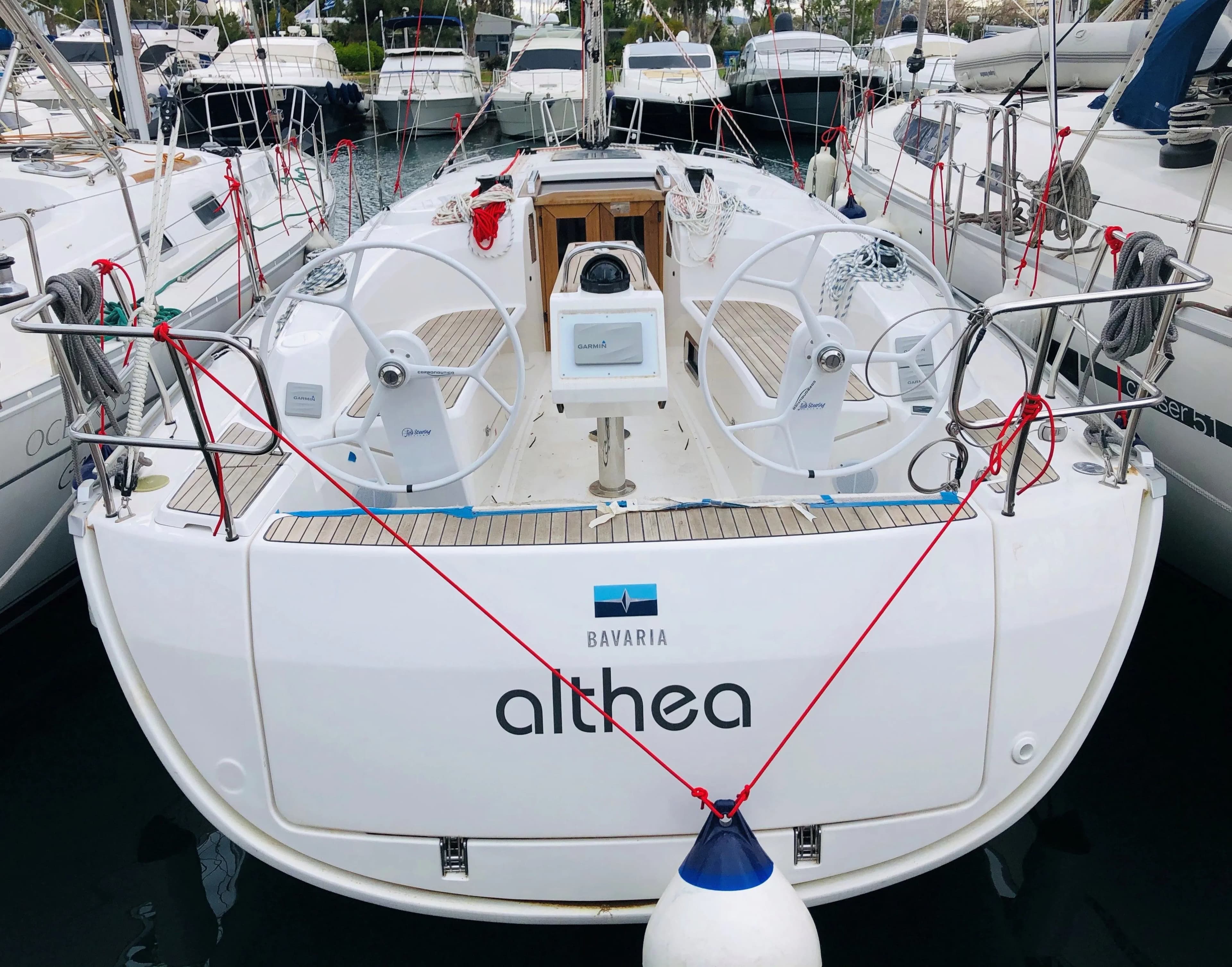 Boat - Charter a 9.99m Sailing Yacht Bavaria Cruiser 34 in Athens
