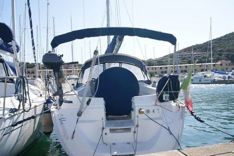Boat - Charter a 11.4m Sailing Yacht Bavaria Cruiser 36 in Punta Ala