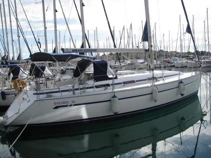 Boat - Explore Punat on a 11.4m Rental Sailing Yacht Bavaria Cruiser 36