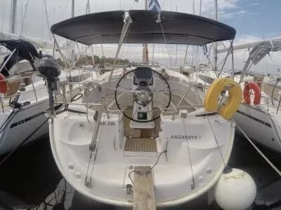 Boot - Rent a 11.35m Boat in Nikiana