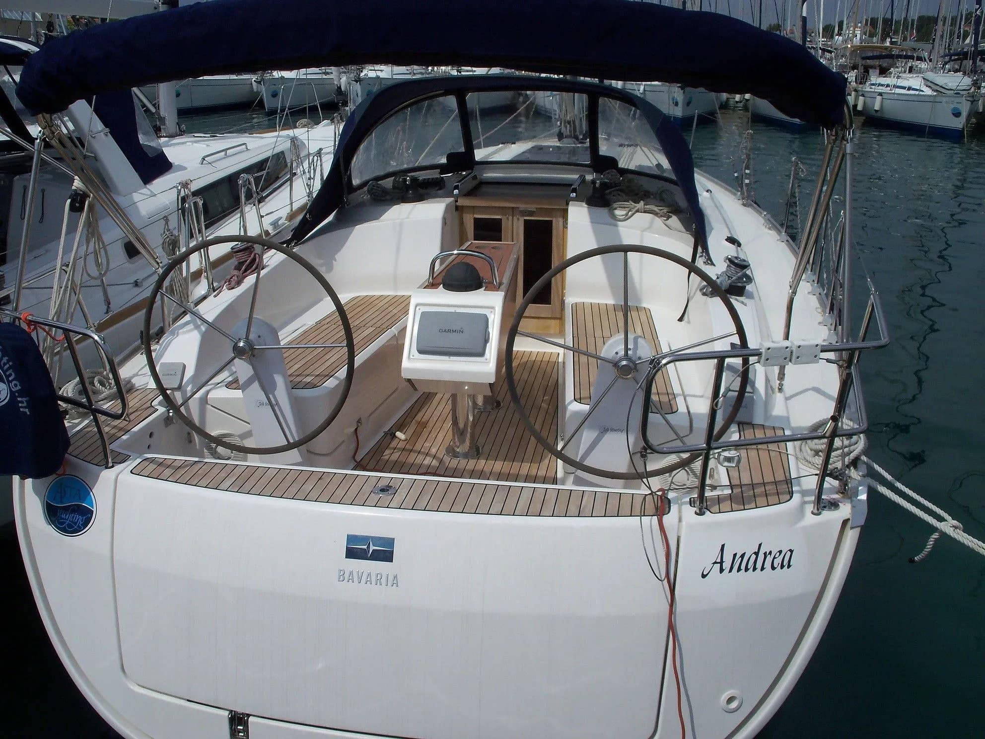 Boat - Explore Sukosan on a 11.3m Rental Sailing Yacht