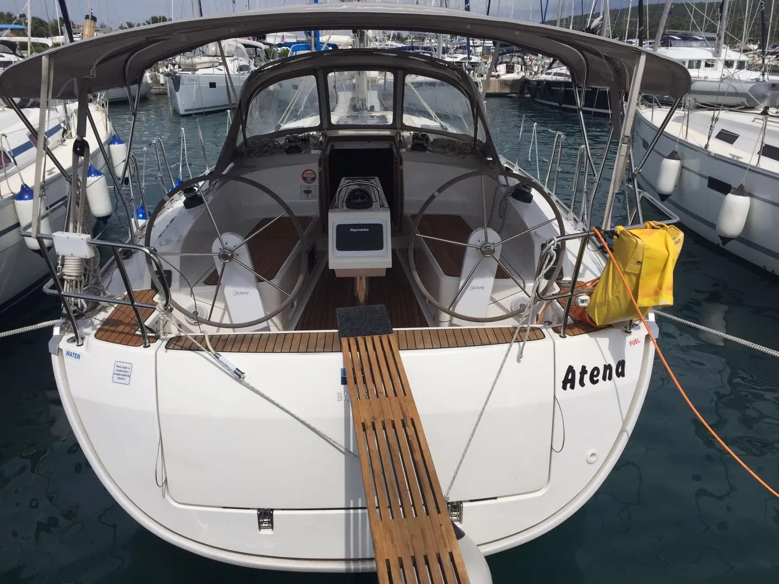 Boat - 11.3m Sukosan Sailing Yacht Hire