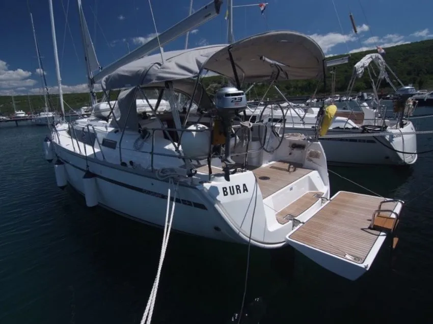 Boat - 11.3m Punat Bavaria Cruiser 37 Hire