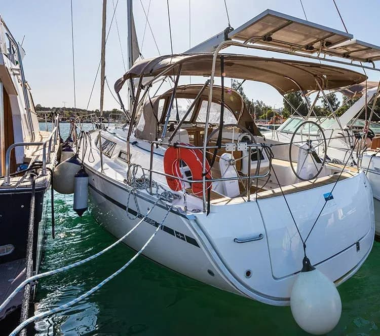 Tekne - Lefkada 11.58m Kiralık Bavaria Cruiser 37 Yelkenli Yat