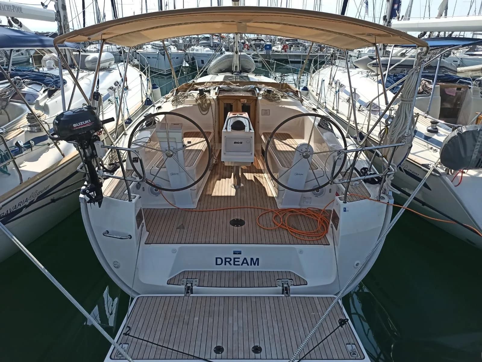 Tekne - Split 11.3m Kiralık Bavaria Cruiser 37 Yelkenli Yat