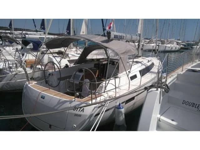 Boat - 11.2m Sukosan Bavaria Cruiser 37 Sailing Yacht Hire