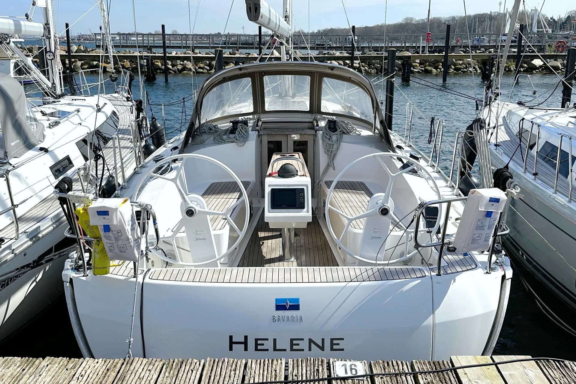 Boat - Rent a 11.3m 3 Cabin Sailing Yacht in Heiligenhafen
