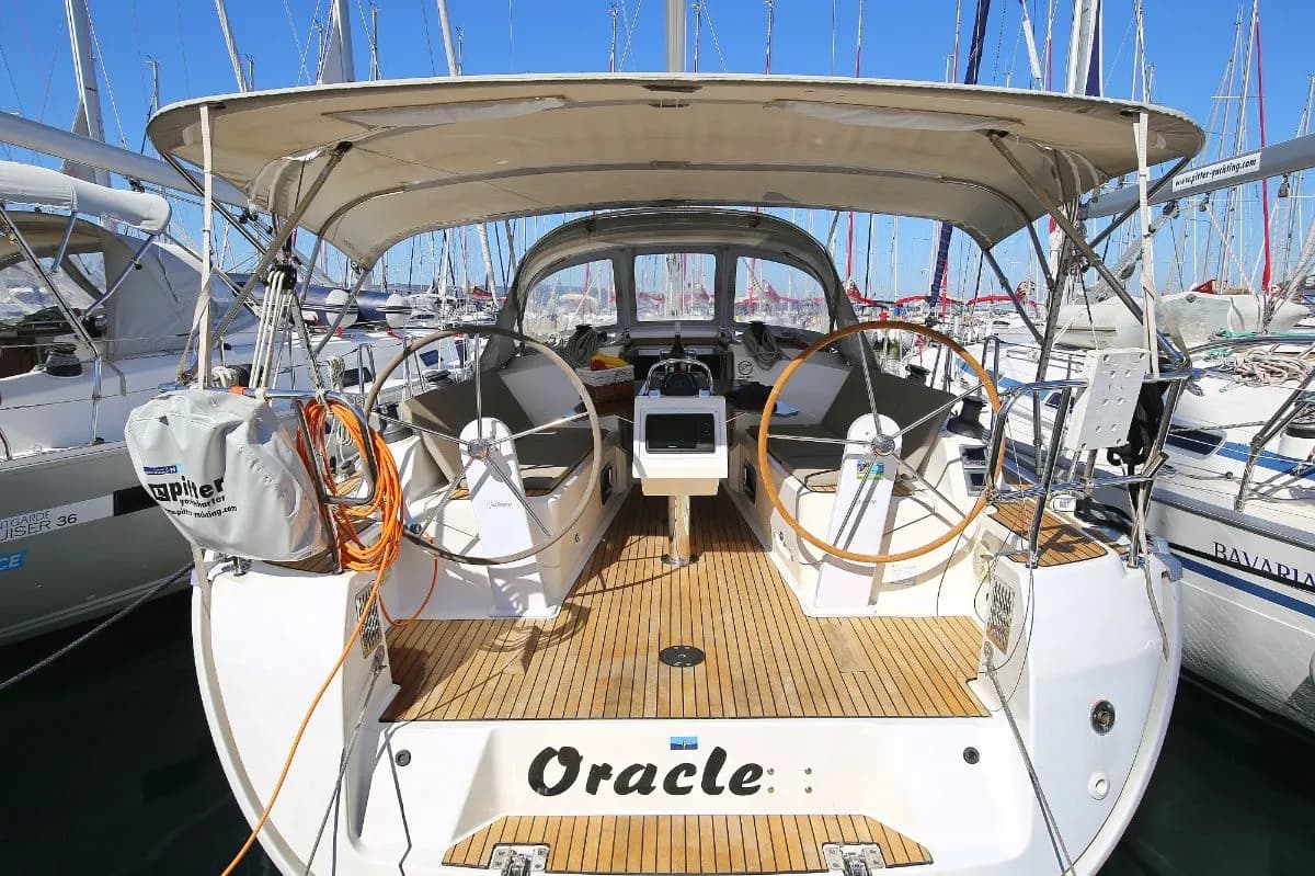 Boat - Rent a 11.3m Bavaria Cruiser 37 in Vodice