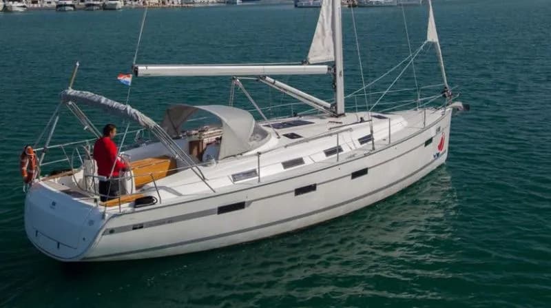 Boat - Charter a 11.99m 3 Cabin Sailing Yacht in Arzon