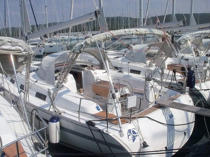 Boat - Explore Sukosan on a 12.45m Rental Boat
